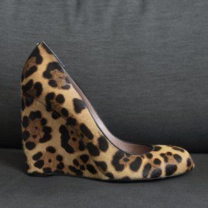 Gucci Pony Hair Leopard Print Closed Toe Wedges